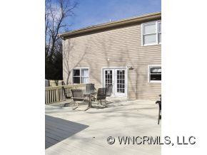 8 Williamsburg Place - Photo 6