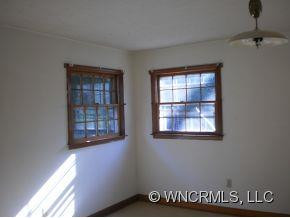 238 School Road E - Photo 6