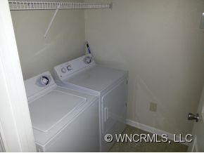 400 Vista Drive  Unit 305 - Photo 17