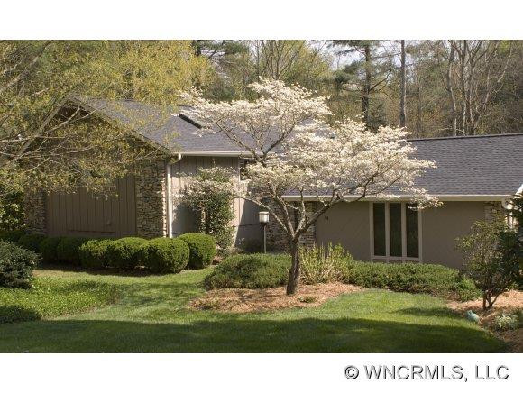 138 WOODHAVEN DRIVE