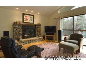 138 WOODHAVEN DRIVE - Photo 2