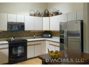 138 WOODHAVEN DRIVE - Photo 6