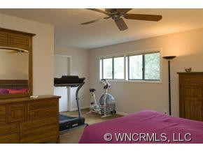 138 WOODHAVEN DRIVE - Photo 9