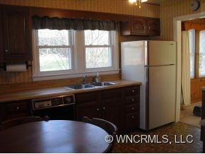 564 Beaverdam Road - Photo 3