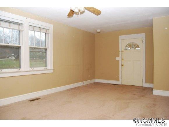 125 Holly Tree Cir. - Photo 6