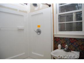 405 Heather Cir. - Photo 6