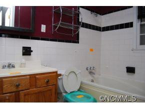 405 Heather Cir. - Photo 10