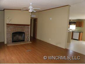 212 Whitaker Rd - Photo 2