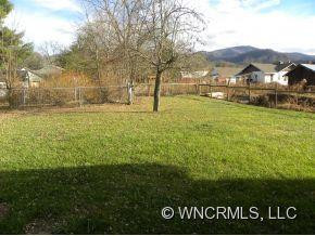 695 CAMELOT DRIVE - Photo 12