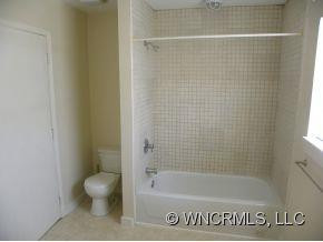695 CAMELOT DRIVE - Photo 7