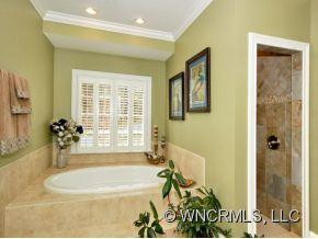 20 LAKEWAY CIRCLE - Photo 16