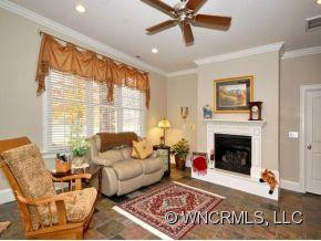 20 LAKEWAY CIRCLE - Photo 19