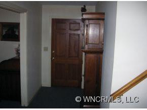 104 Lyndon Lane - Photo 3
