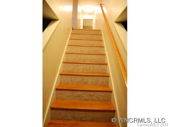 175 Moody Avenue - Photo 11