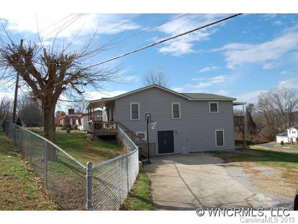 175 Moody Avenue - Photo 15