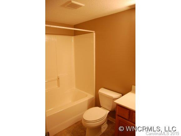 175 Moody Avenue - Photo 16