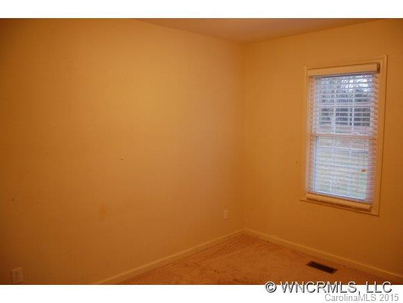 175 Moody Avenue - Photo 7