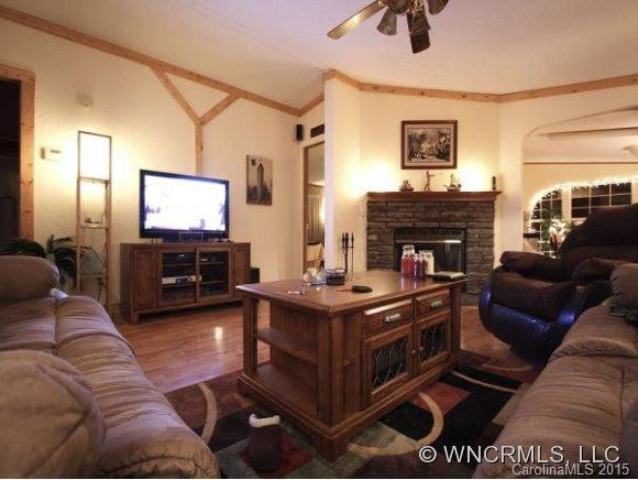 54 PLEASANT RIDGE RD. - Photo 2
