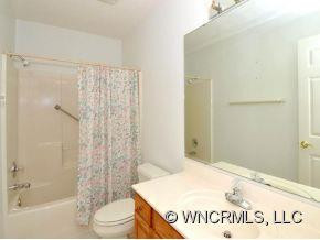 3146 LAUREL PARK HWY - Photo 11