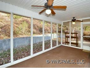 3146 LAUREL PARK HWY - Photo 14