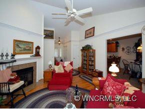 312 CHARLESTOWN DRIVE - Photo 4