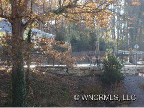431 Bowling Park Road - Photo 8