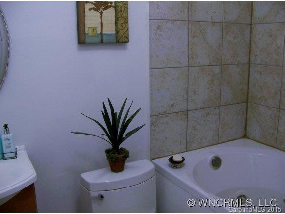 32 Hermitage Lane - Photo 15