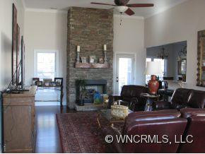 6 Halyn Lane - Photo 3