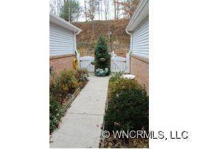 68 Lakeview Court - Photo 3