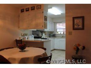 68 Lakeview Court - Photo 8