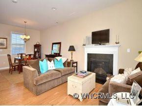 31 MANDERLEY WAY - Photo 3