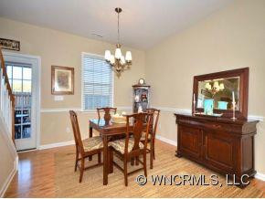 31 MANDERLEY WAY - Photo 4