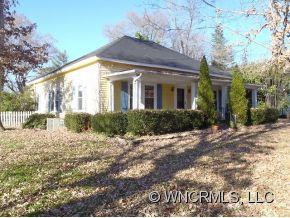 186 Callahan St - Photo 2