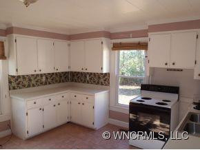 186 Callahan St - Photo 11