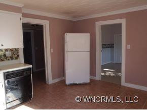 186 Callahan St - Photo 12