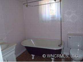 186 Callahan St - Photo 13