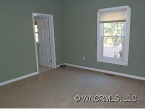 186 Callahan St - Photo 16