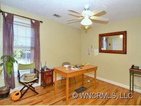 880 West Pointe Drive - Photo 14