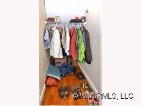880 West Pointe Drive - Photo 20