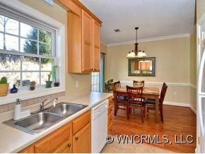 880 West Pointe Drive - Photo 6