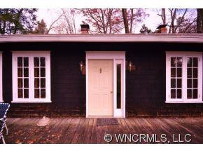 110 Vineyard Road - Photo 2