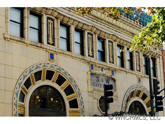 56 Patton Avenue, # 404