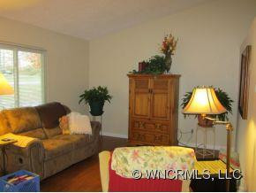 27 Sunflower Lane - Photo 3