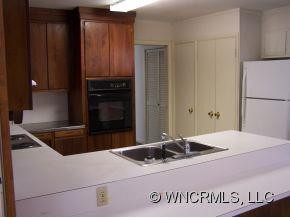 34 Sugarloaf Cove Lane - Photo 4