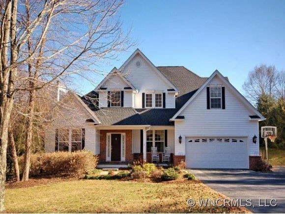 215 GREEN MEADOWS LANE