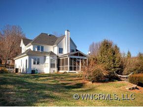 215 GREEN MEADOWS LANE - Photo 2