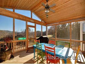 215 GREEN MEADOWS LANE - Photo 3