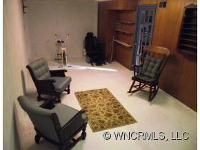 303 Fairfax Avenue - Photo 14