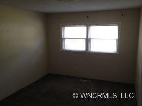 8633 Hwy 25/70 - Photo 10
