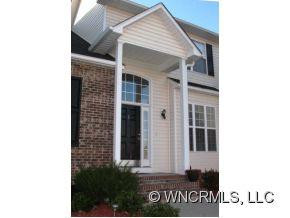 1 Holmes Lane - Photo 2